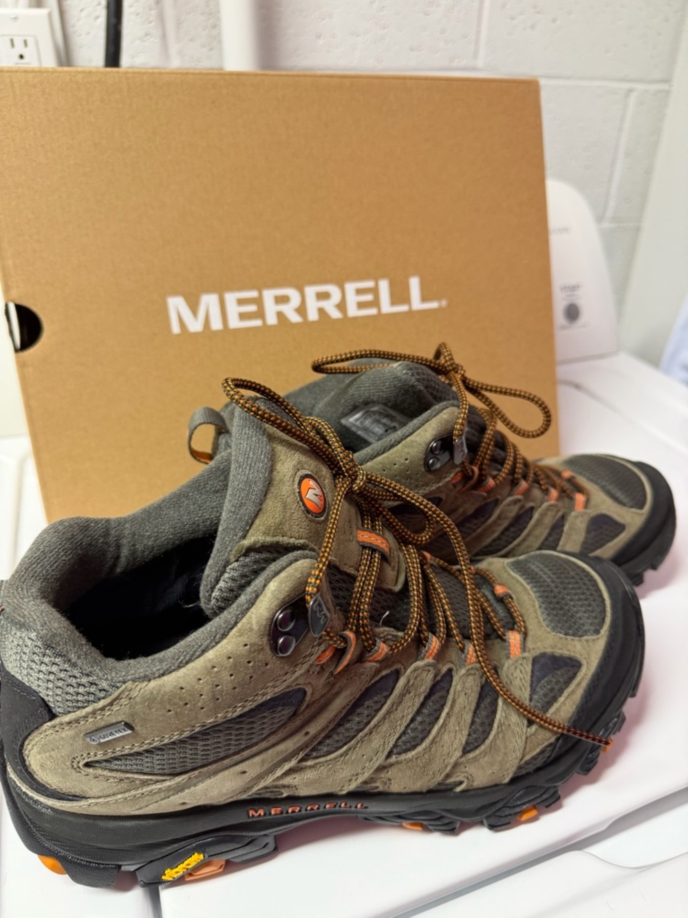 Merrell Men's Shoe Label in Olive